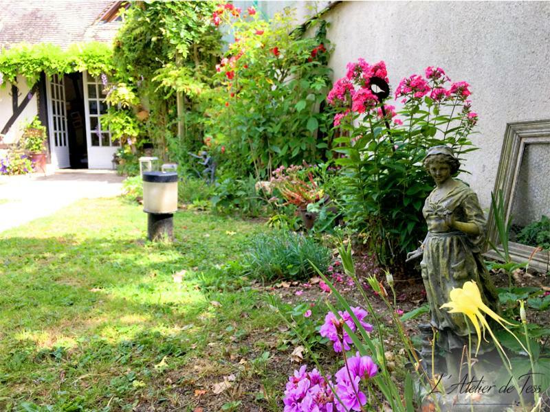 Bed and Breakfast L'Atelier De Tess Le Bec-Hellouin Экстерьер фото